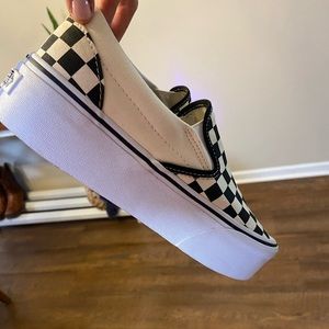 Checkered platform vans and women's 8.5